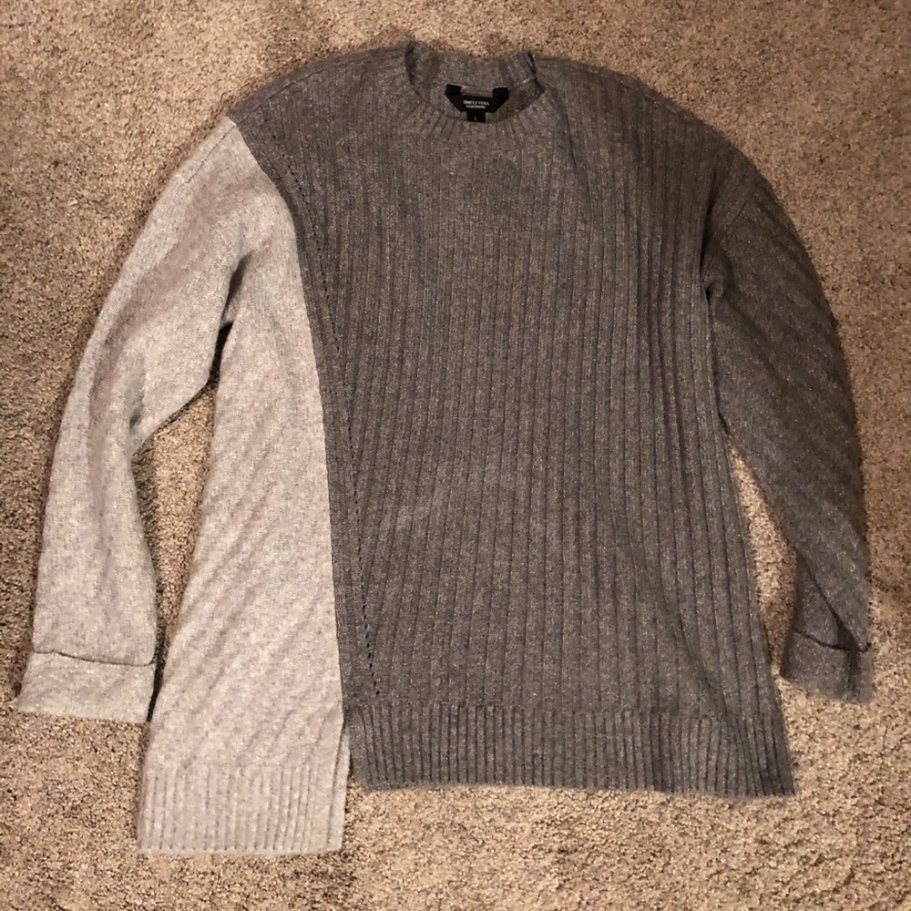 NWOT Simply Vera Vera Wang Sweater